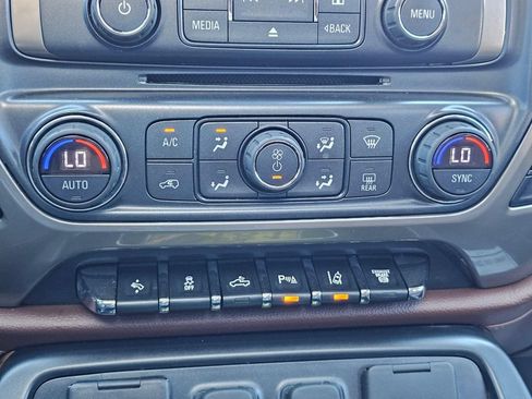 Used 2019 Chevrolet Silverado 2500 High Country AWD/4WD image 29