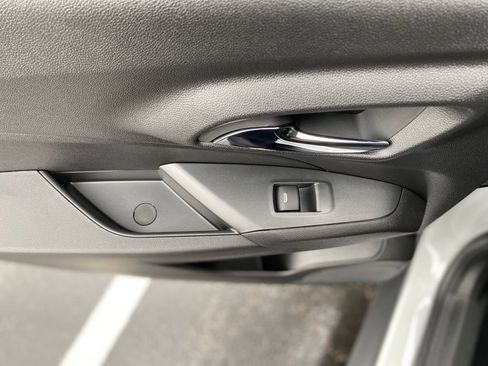 New 2026 Chevrolet Trax LT w/ LT Convenience Package FWD image 17