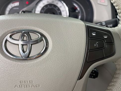 Used 2013 Toyota Sienna SE image 10