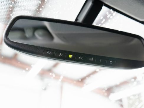 Used 2016 Toyota Prius V Four image 26