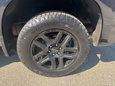 Used 2023 Chevrolet Silverado 1500 RST w/ Convenience Package II image 8