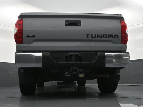Used 2021 Toyota Tundra SR5 w/ SR5 Upgrade Package AWD/4WD image 27