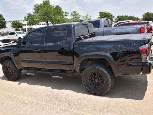 Used 2023 Toyota Tacoma TRD Pro AWD/4WD image 9