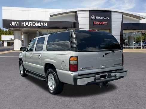 Used 2004 Chevrolet Suburban LT w/ Preferred Equipment Group RWD image 5