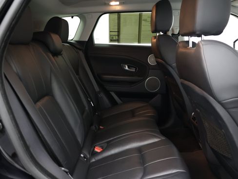 Used 2018 Land Rover Range Rover Evoque SE AWD/4WD image 33