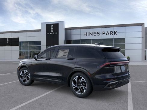 New 2026 Lincoln Nautilus Premier w/ Equipment Group 102A image 4