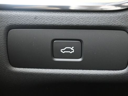 New 2026 Volvo XC60 B5 Plus w/ Protection Package Premier image 24