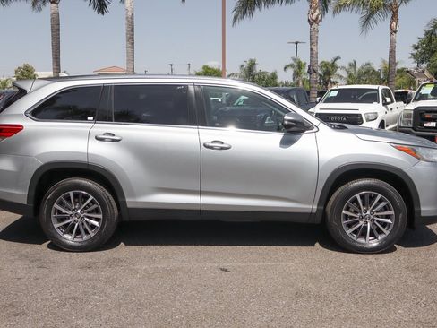 Used 2019 Toyota Highlander XLE image 10