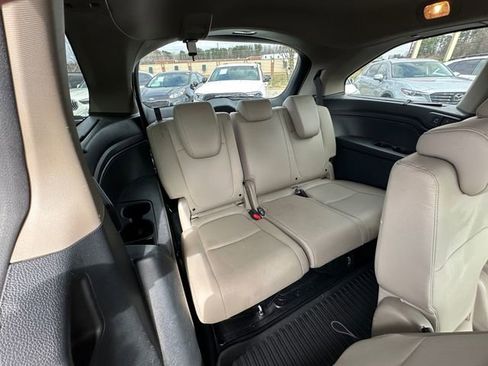 Used 2023 Honda Odyssey Touring image 18