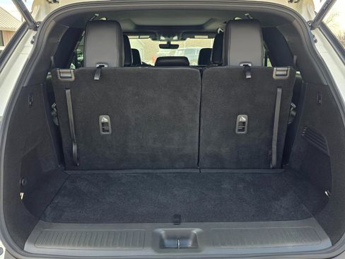 Used 2025 INFINITI QX60 Luxe w/ Black Edition image 18