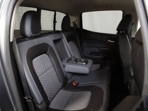 Used 2021 Chevrolet Colorado Z71 w/ Safety Package image 9