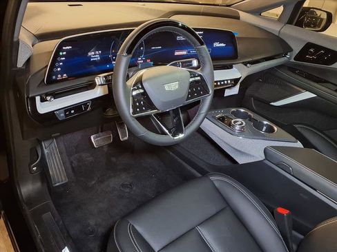 New 2026 Cadillac Optiq Sport 1 image 15