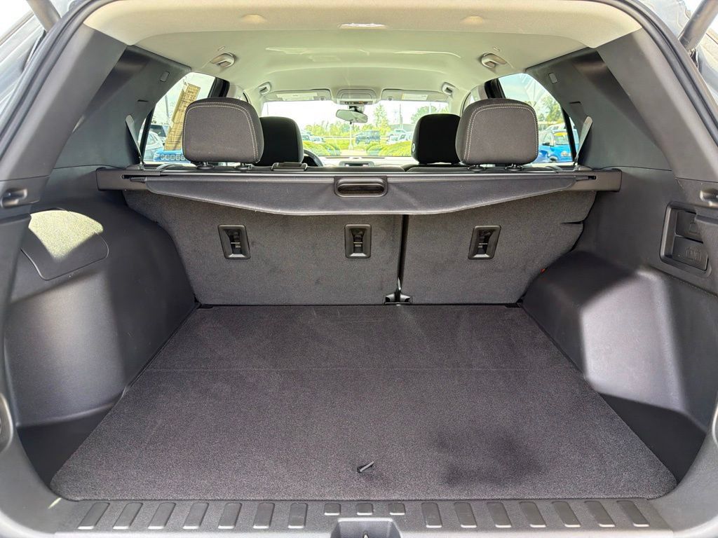 Used 2023 Chevrolet Equinox LT w/ Driver Convenience Package AWD/4WD image 20