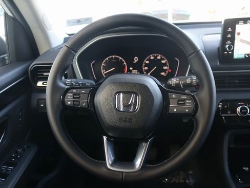 New 2025 Honda Pilot Touring image 15