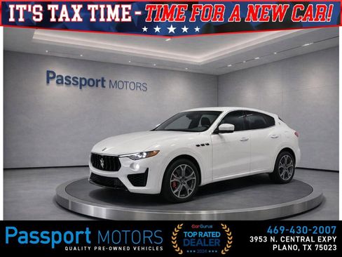 Used 2022 Maserati Levante Modena image 3