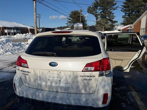 Used 2013 Subaru Outback 2.5i Premium image 20