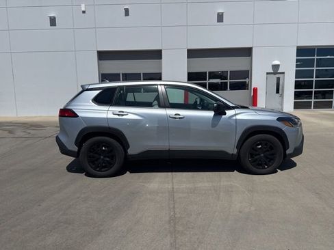 Used 2023 Toyota Corolla Cross L FWD image 4