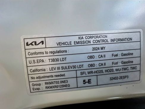 Certified 2024 Kia Seltos S image 32