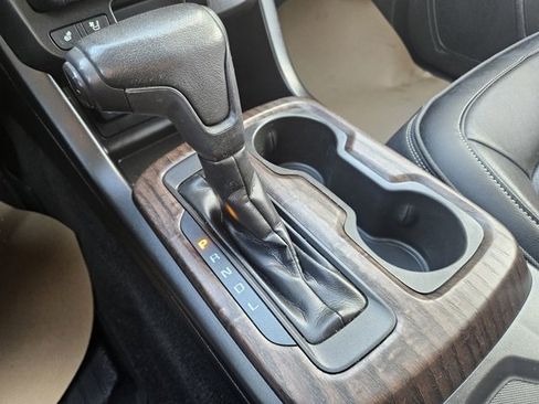 Certified 2021 GMC Canyon Denali image 24