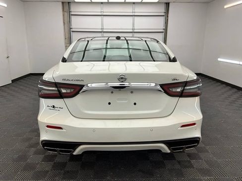 Used 2019 Nissan Maxima SL FWD image 23