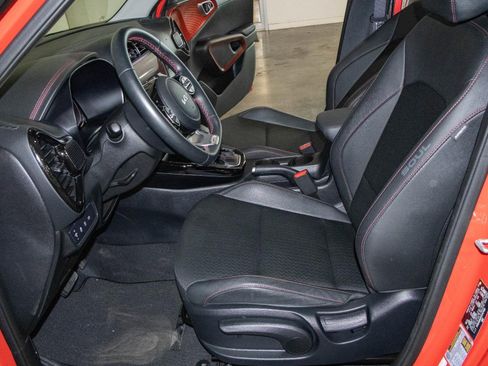 Used 2025 Kia Soul GT-Line image 8