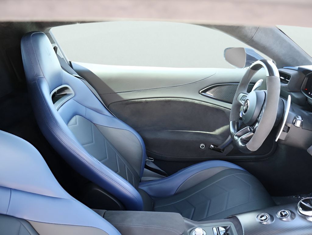 Used 2023 Maserati MC20 Coupe RWD image 9
