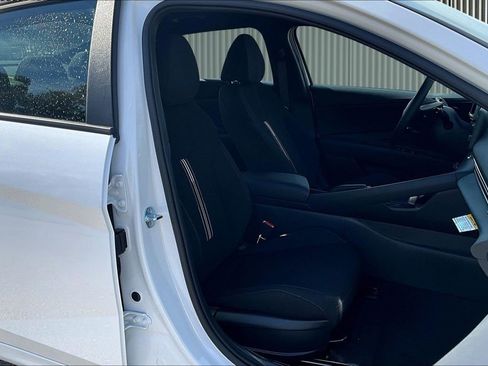 New 2026 Hyundai Elantra Sport FWD image 9