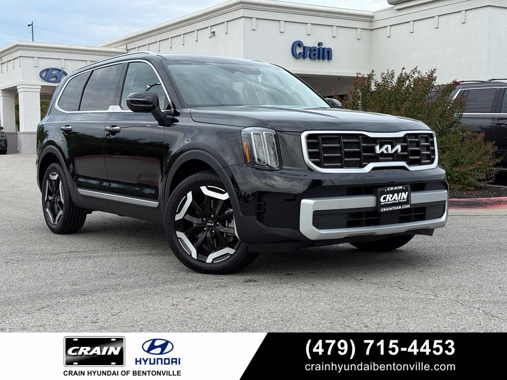 Used 2025 Kia Telluride S AWD/4WD image 1