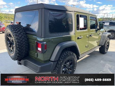 Used 2022 Jeep Wrangler Unlimited Sport image 19