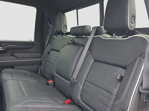 Used 2024 GMC Sierra 2500 AT4X AWD/4WD image 12