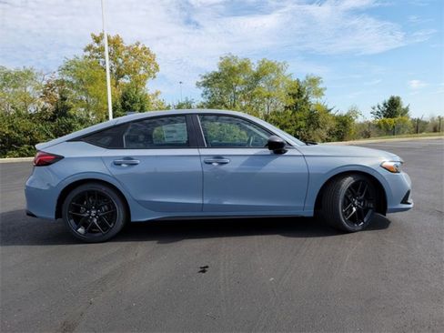 Used 2024 Honda Civic Sport image 4