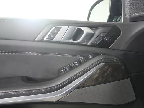 Used 2024 BMW X5 M60i AWD/4WD image 5
