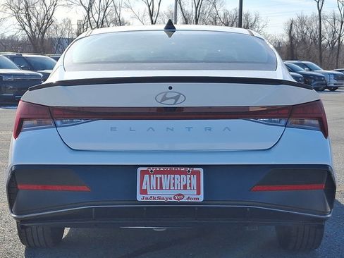 New 2026 Hyundai Elantra SEL Sport Premium image 5
