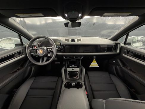 Certified 2026 Porsche Cayenne Coupe AWD/4WD image 14