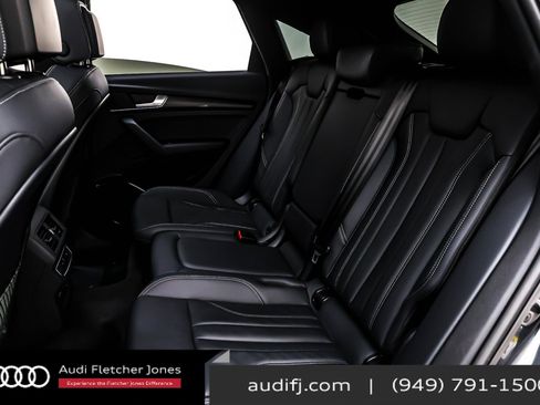Used 2023 Audi Q5 2.0T Premium w/ Convenience Package image 9