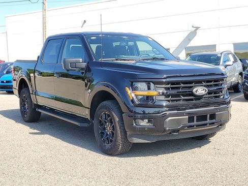 Used 2025 Ford F150 XLT w/ Equipment Group 302A MID AWD/4WD image 4