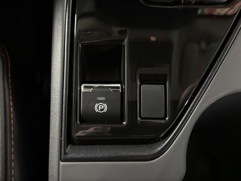 Certified 2026 Subaru Crosstrek 2.5i Limited w/ Crosstrek Mirror Package image 36