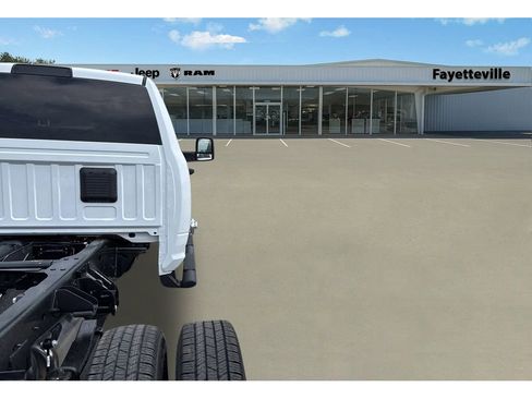 New 2026 RAM 3500 Tradesman w/ Chrome Appearance Group image 9
