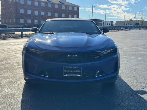 Used 2021 Chevrolet Camaro LT w/ RS Package image 9
