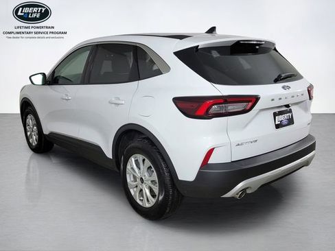 Used 2023 Ford Escape Active AWD/4WD image 5