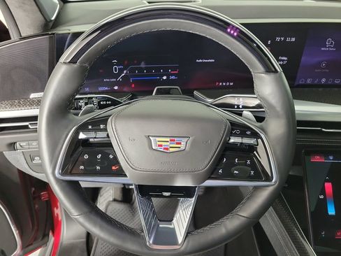 Certified 2025 Cadillac Escalade ESV V AWD/4WD image 22