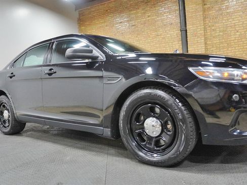Used 2018 Ford Taurus Police Interceptor AWD image 8