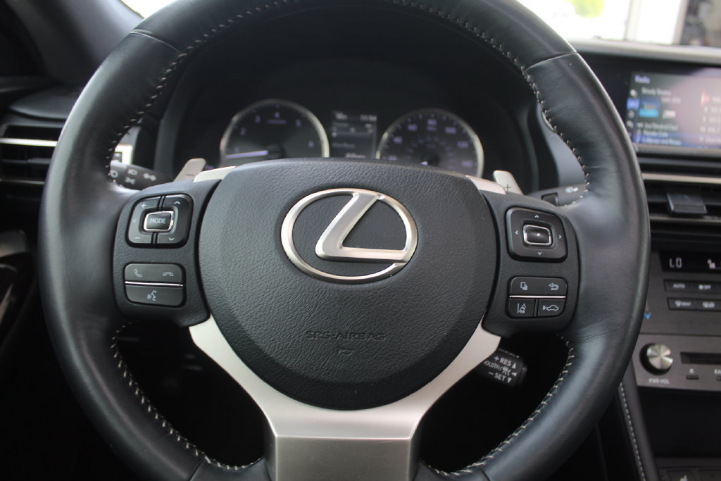 Used 2019 Lexus RC 350 w/ Premium Package RWD image 21