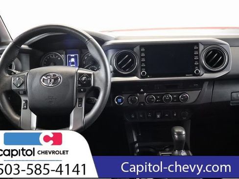 Used 2023 Toyota Tacoma TRD Off-Road w/ Technology Package AWD/4WD image 16