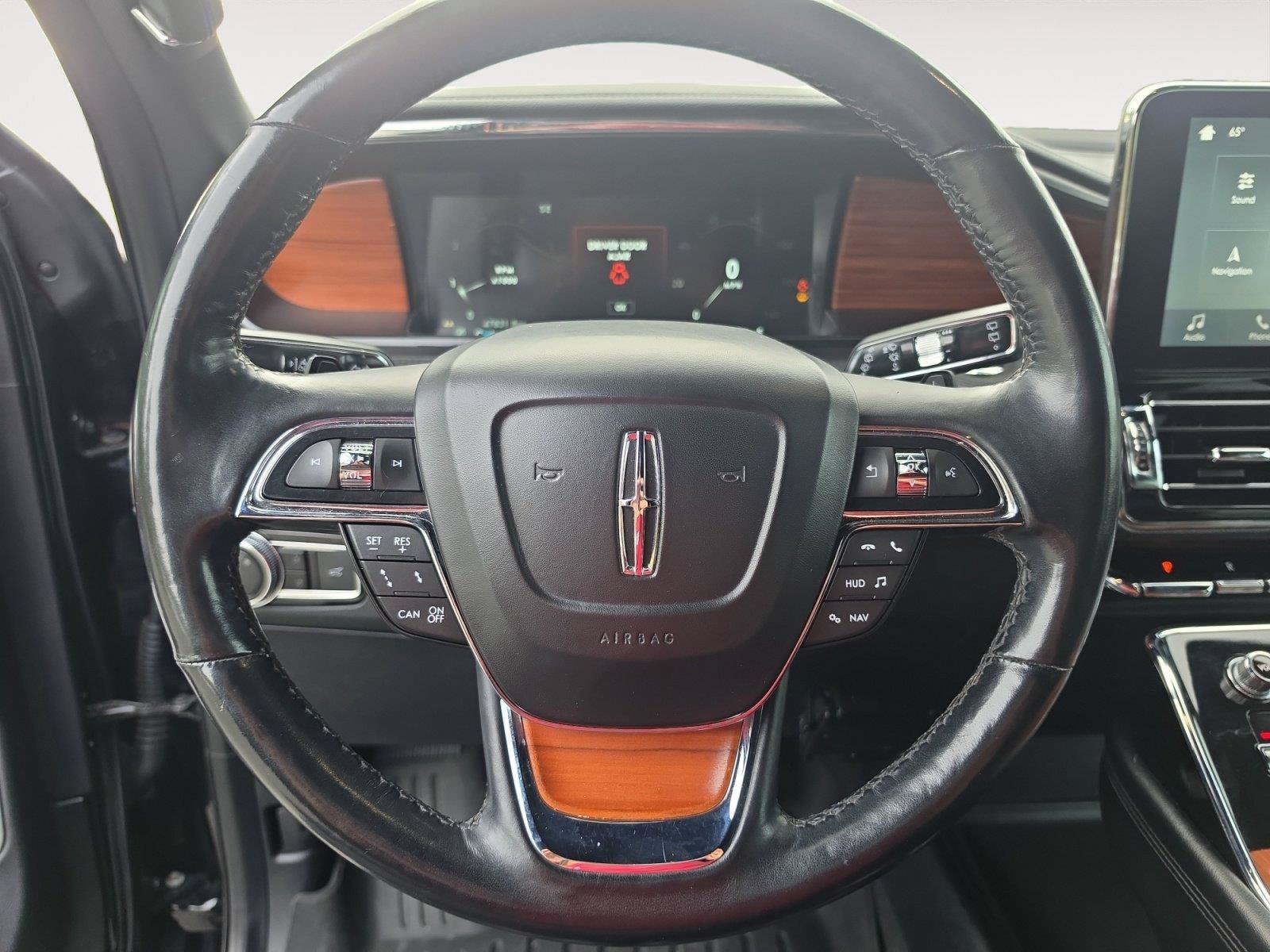 Used 2019 Lincoln Navigator L Reserve AWD/4WD image 15