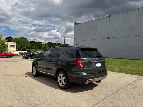 Used 2016 Ford Explorer XLT w/ Equipment Group 202A AWD/4WD image 5