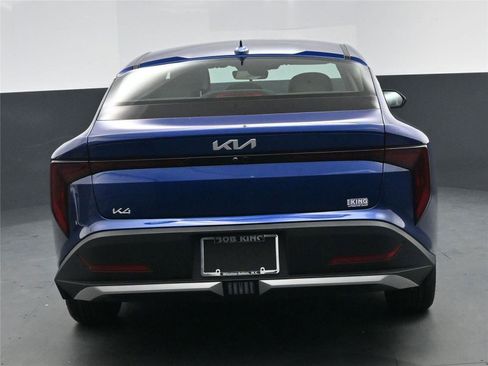 New 2026 Kia K4 LXS image 28