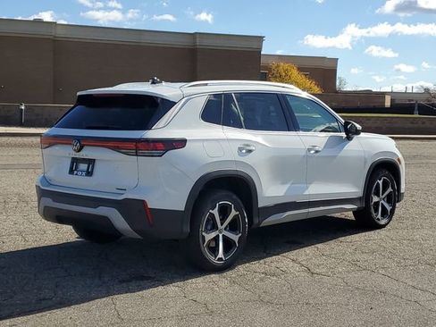 New 2026 Volkswagen Tiguan SE image 4