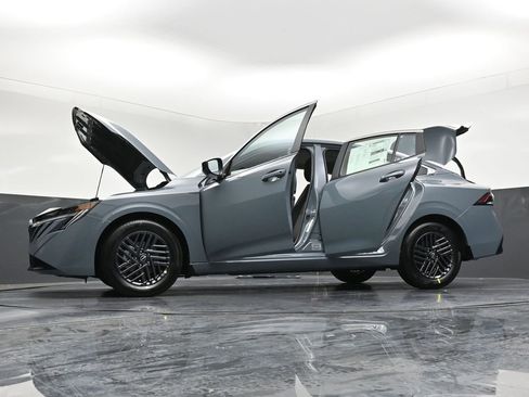 New 2026 Nissan Sentra SV w/ SV Convenience Package FWD image 35