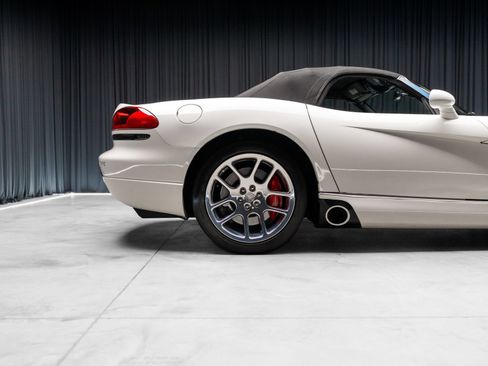 Used 2005 Dodge Viper SRT-10 RWD image 36